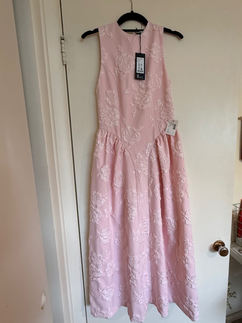 NWT Sleeveless Blush Pink Embroidered Midi Dress